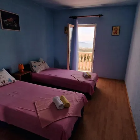 Kristijan Apartman *